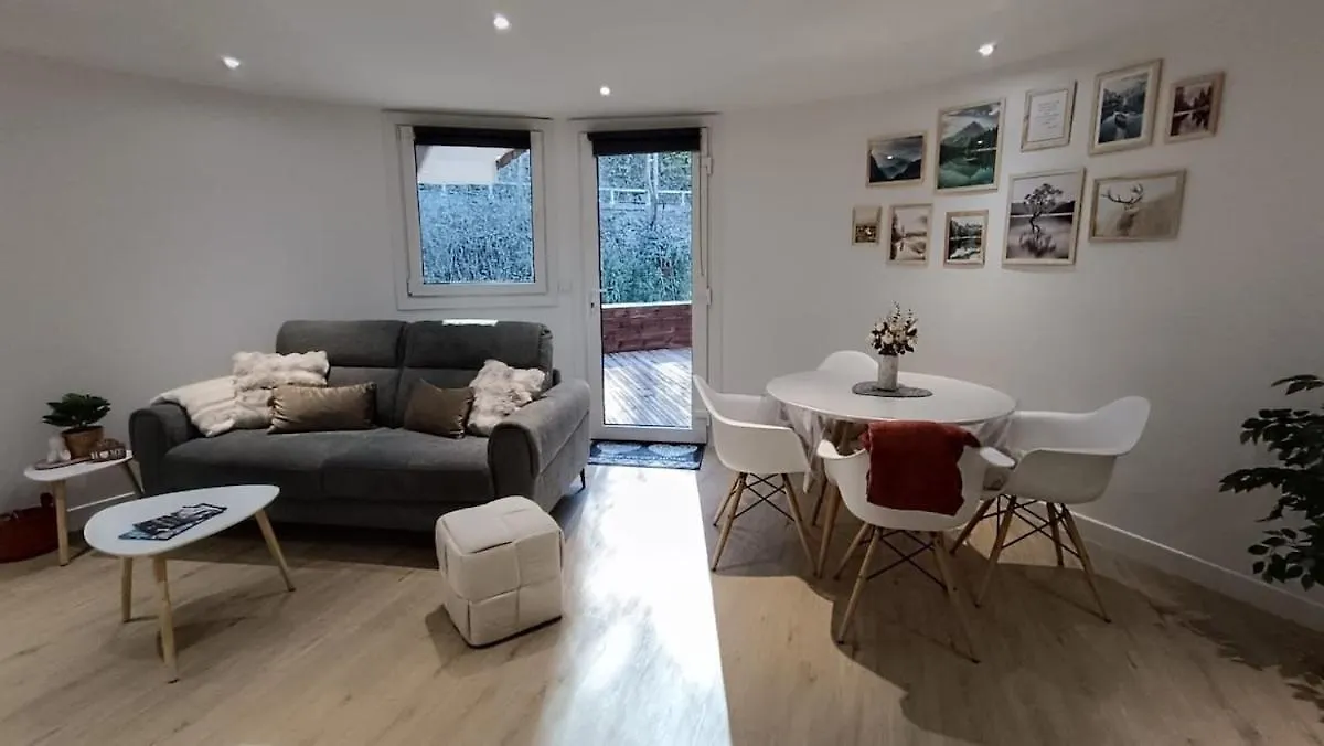 Beau T2 Refait A Neuf Apartment Brides-les-Bains France