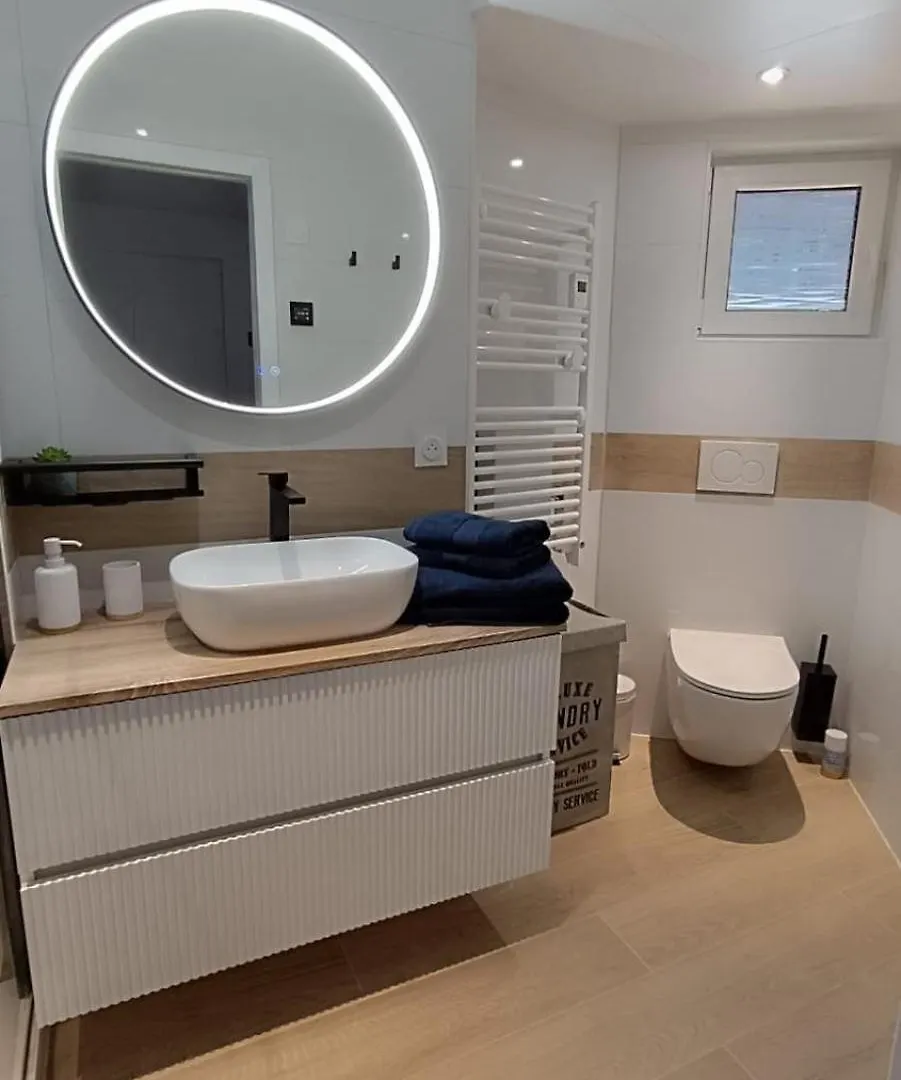 Beau T2 Refait A Neuf Apartment Brides-les-Bains
